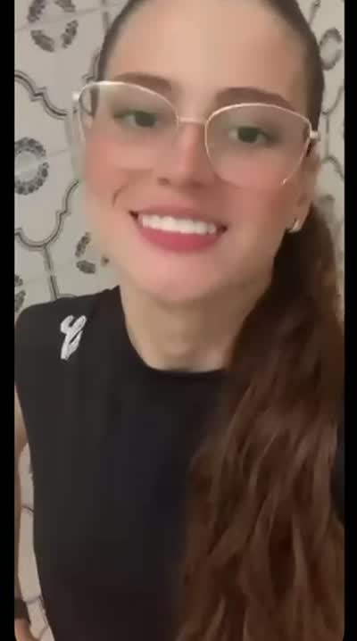 Aluno aprovado no TAF gravando depoimento